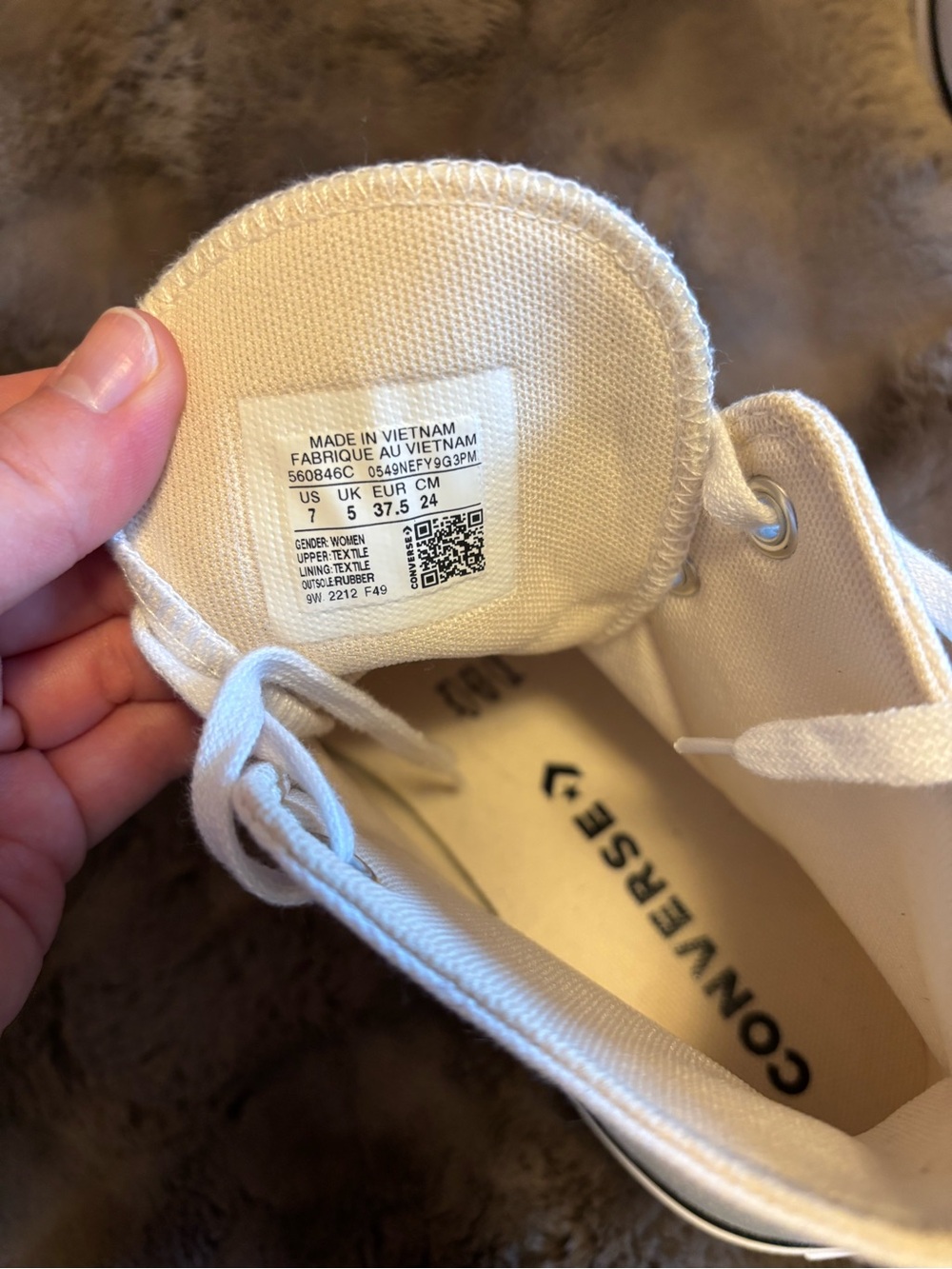☀️ Converse ☀️ high top sneakers - Picture 7 of 9